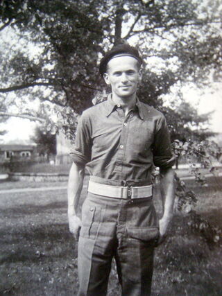 Bedřich Bejkovský, manžel paní Ruth Bejkovské, v Anglii během druhé světové války